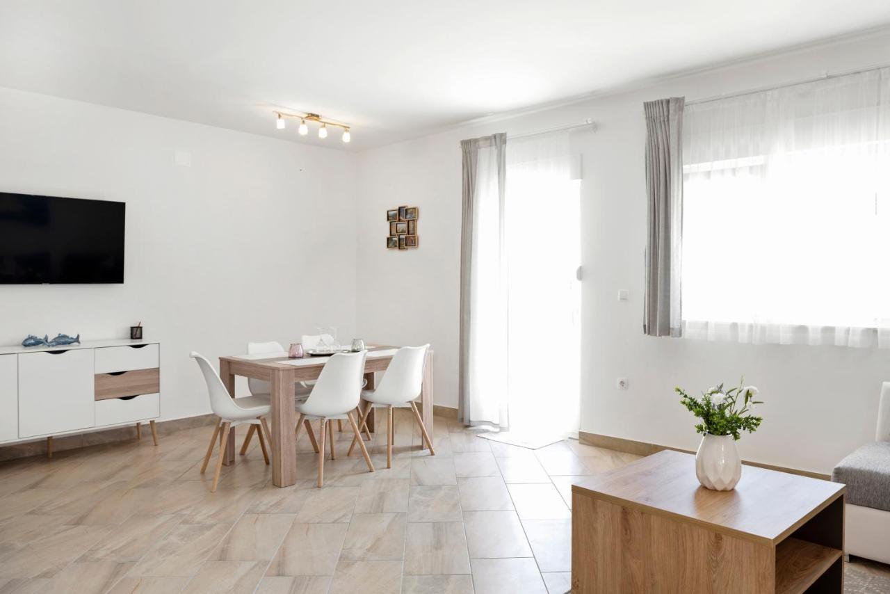 Aaa Anic Amazing Apartments Deluxe Сплит Экстерьер фото