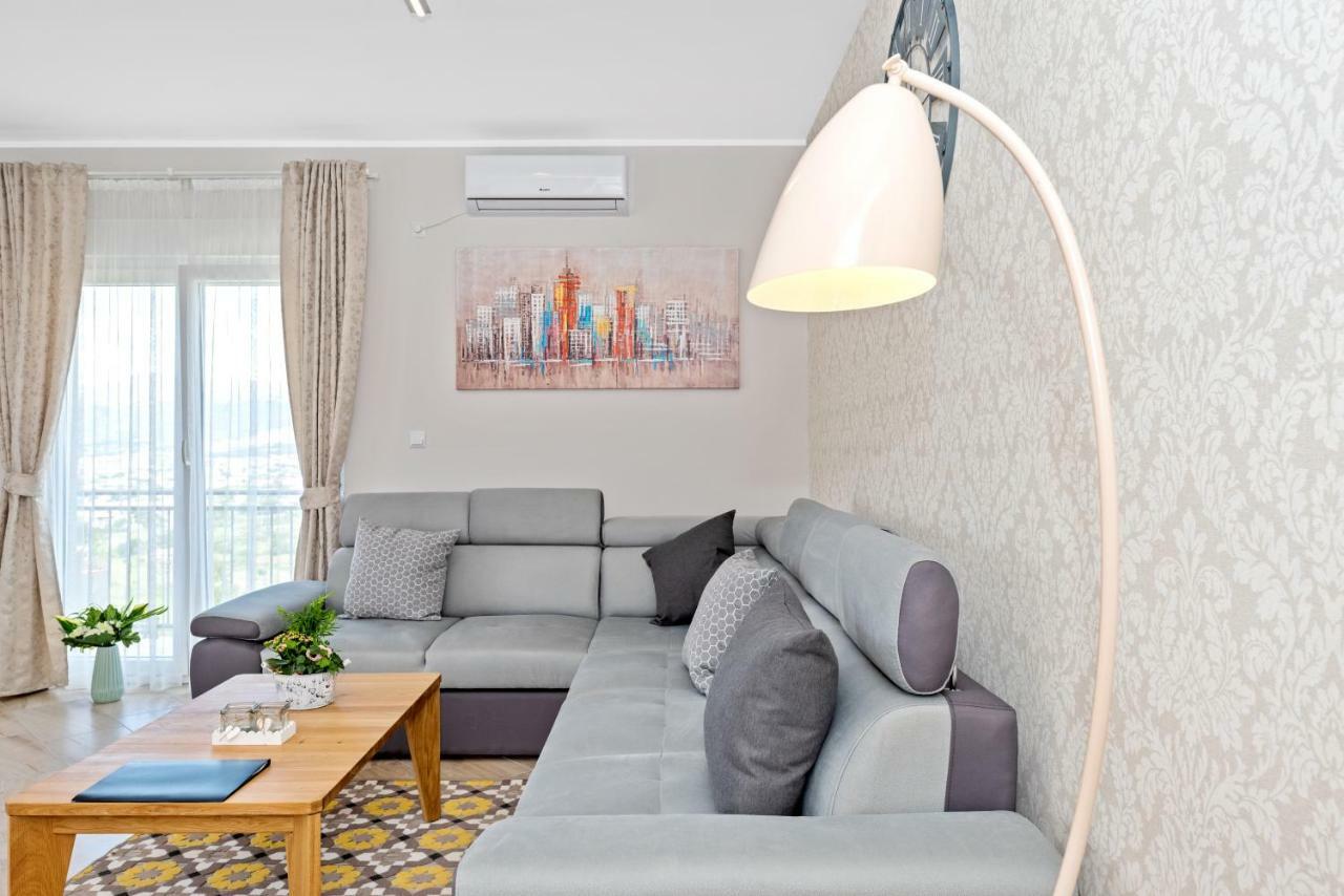 Aaa Anic Amazing Apartments Deluxe Сплит Экстерьер фото