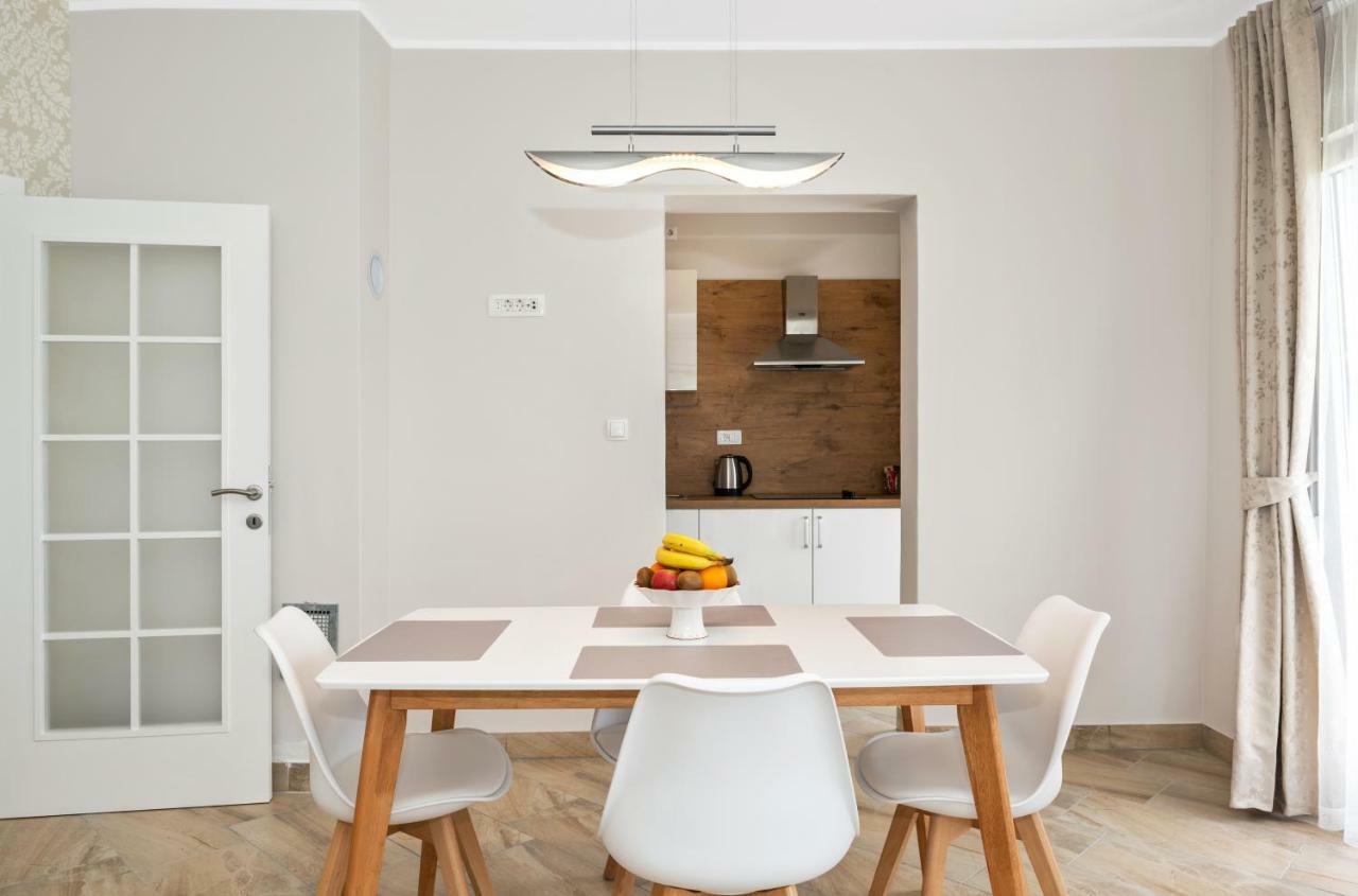 Aaa Anic Amazing Apartments Deluxe Сплит Экстерьер фото